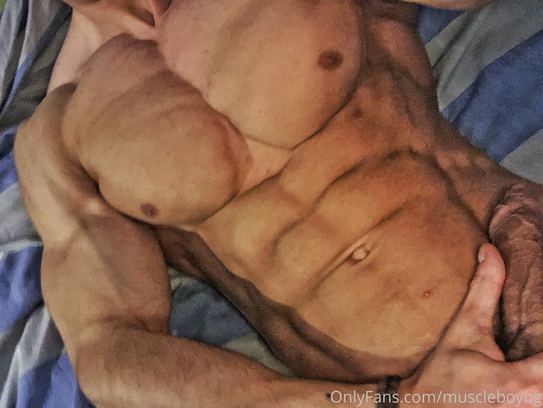 165 MuscleBoyBG Onlyfans LEAKED
