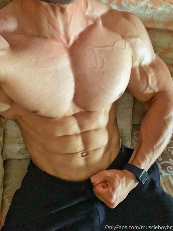 17 MuscleBoyBG Onlyfans LEAKED