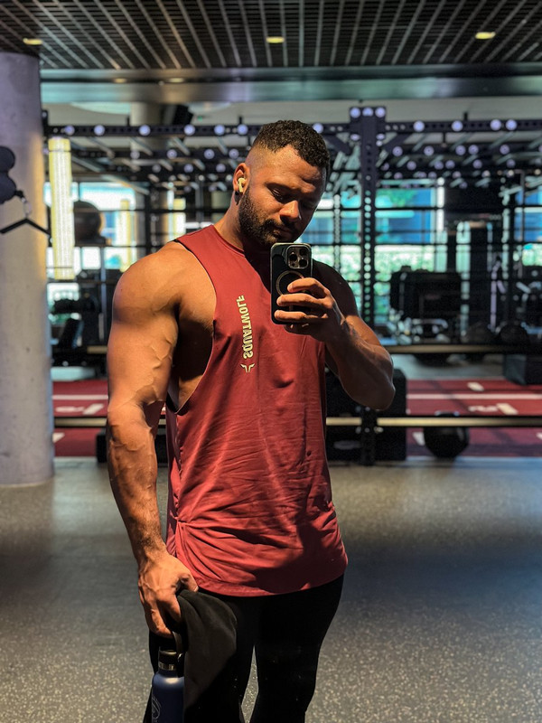 184 Black Hunk Reegswood  onlyfans leaked