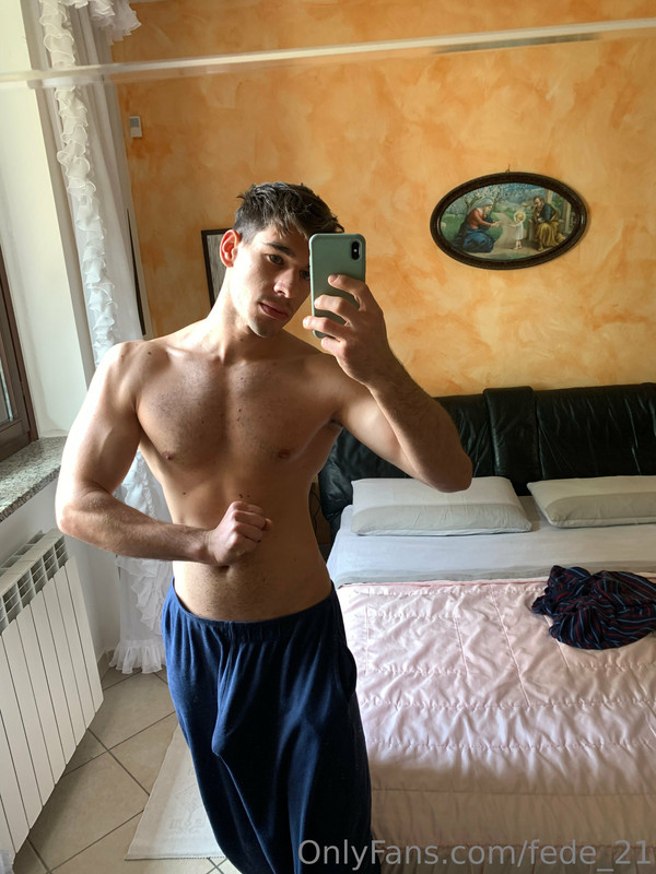184 Italian muscle hunk Federico fede_21 onlyfans wank off porn