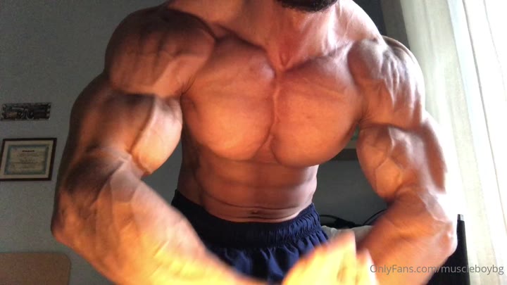 188 MuscleBoyBG Onlyfans LEAKED