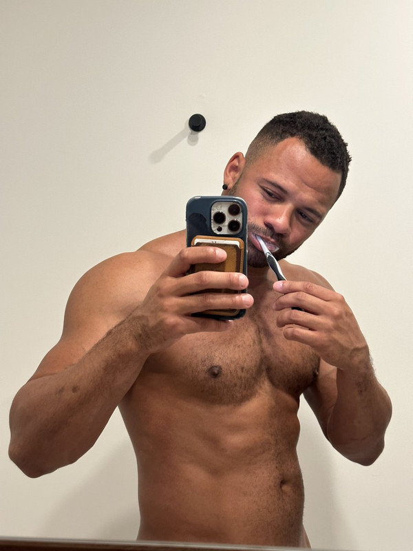 194 Black Hunk Reegswood  onlyfans leaked