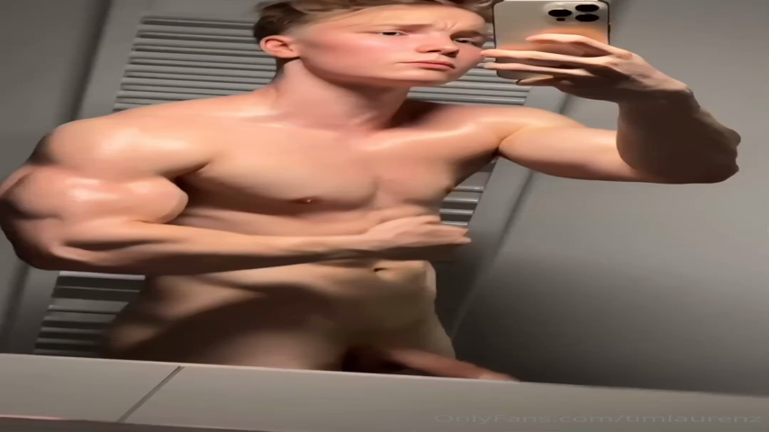196 Cutie muscle blond TikTok cosplayer Tim Laurenz timlaurenz OnlyFans porn