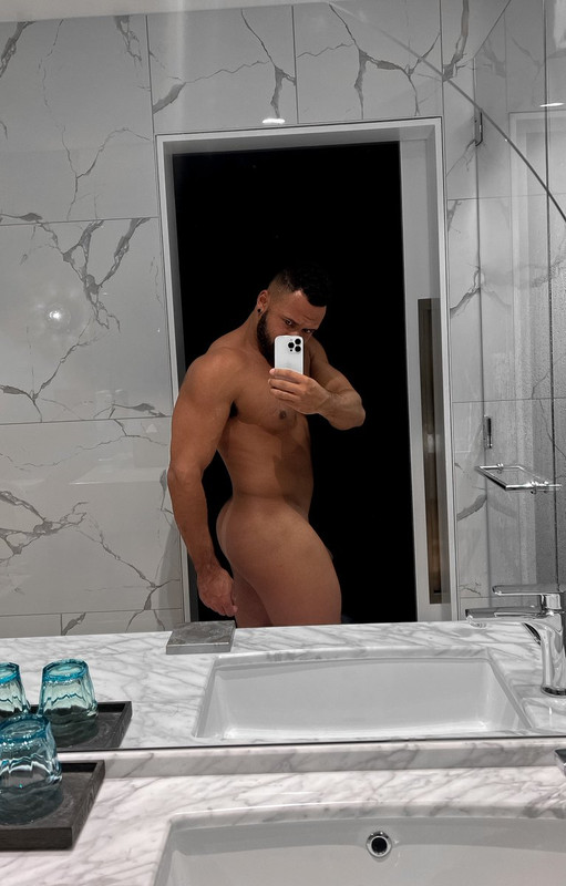 197 Black Hunk Reegswood  onlyfans leaked