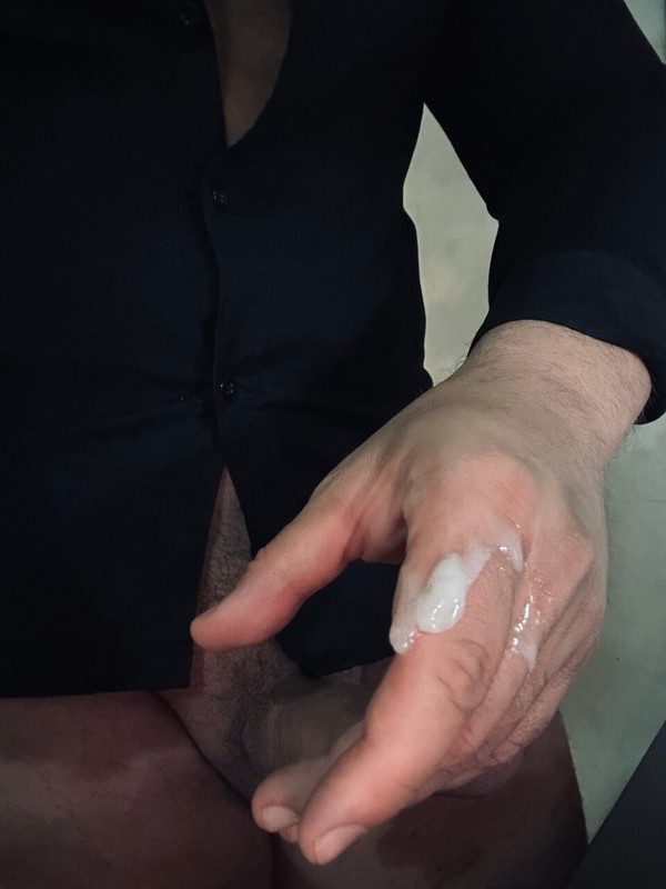 197 Serbian daddy Vladimir Ivanović   vladimir_35 onlyfans leaked