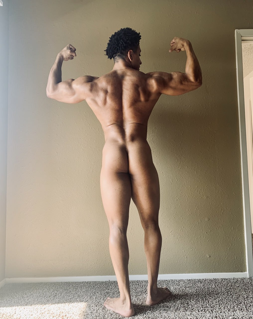 2 Black Milk Chocolate Stud Shawn Raymond shawnraymond Onlyfans LEAKED