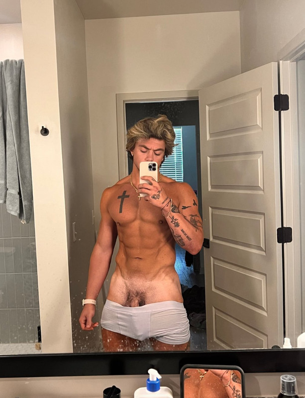 21  Muscle Jock from Tiktok Chris Wilson cmuscle cmuscle2.0 OnlyFans porn