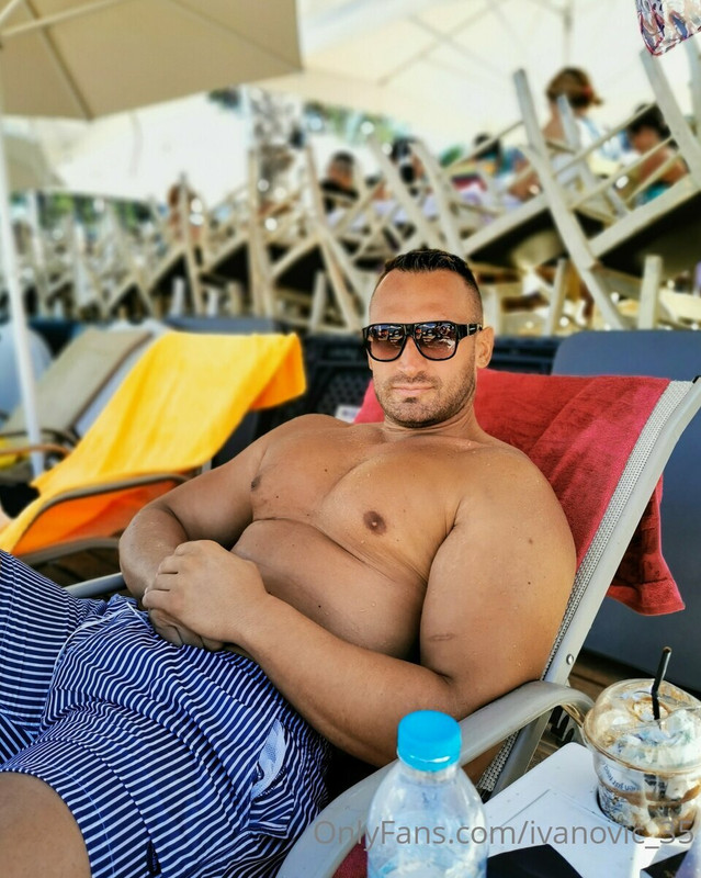 22 Serbian daddy Vladimir Ivanović   vladimir_35 onlyfans leaked