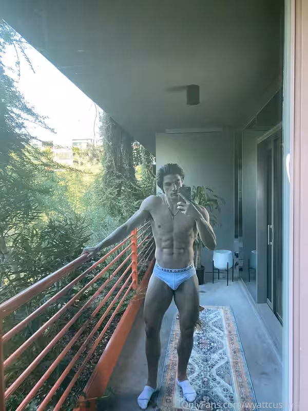 220 Fitness Model Wyatt Cushman  wyattcushman OnlyFans leaked