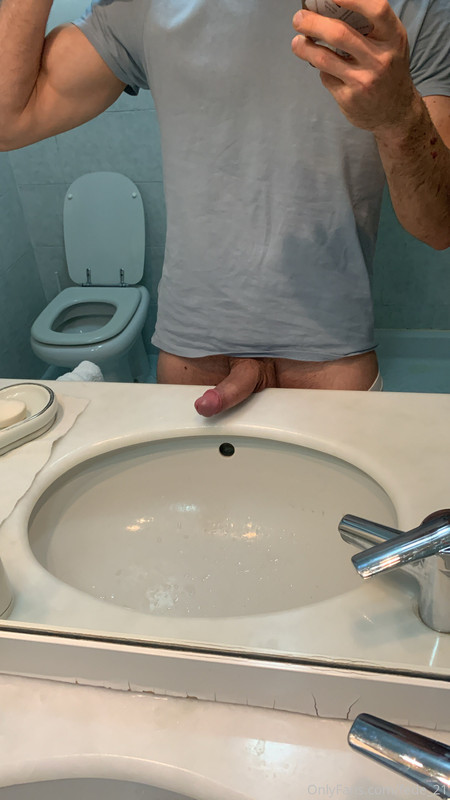 24 Italian muscle hunk Federico fede_21 onlyfans wank off porn