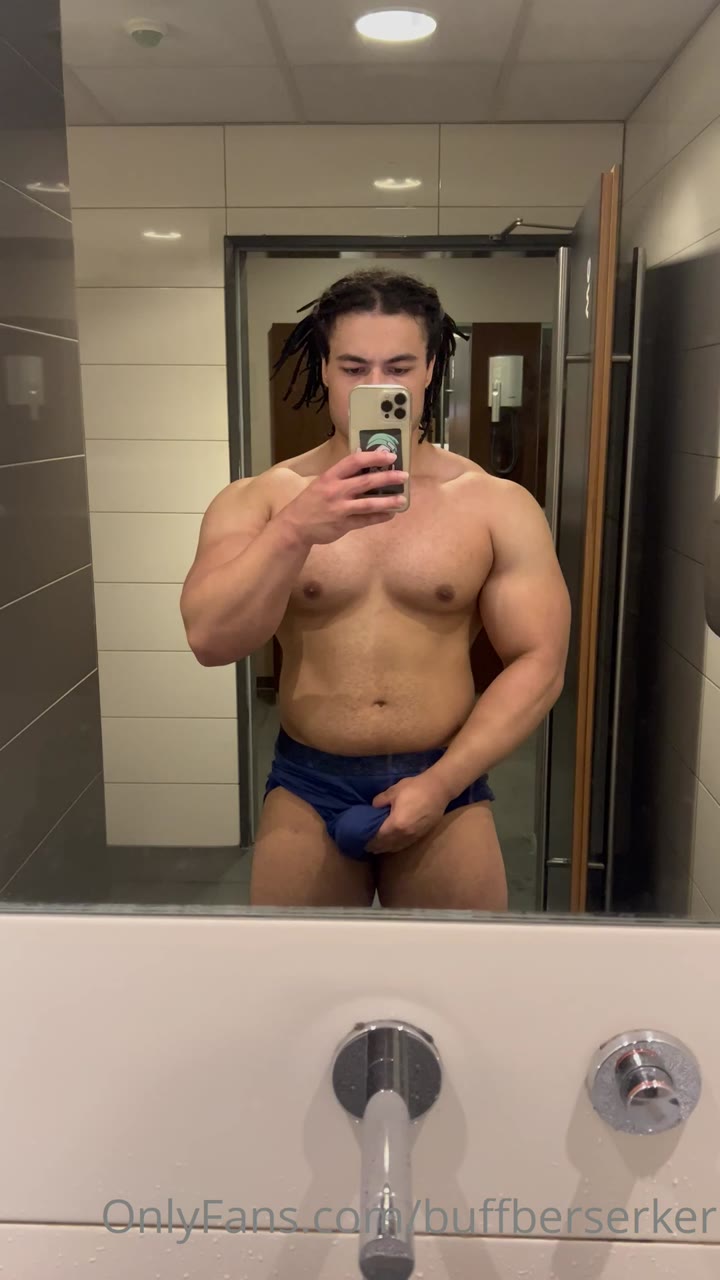 263 Hottie latino Pedro buffberserker buff_weeb OnlyFans Porn
