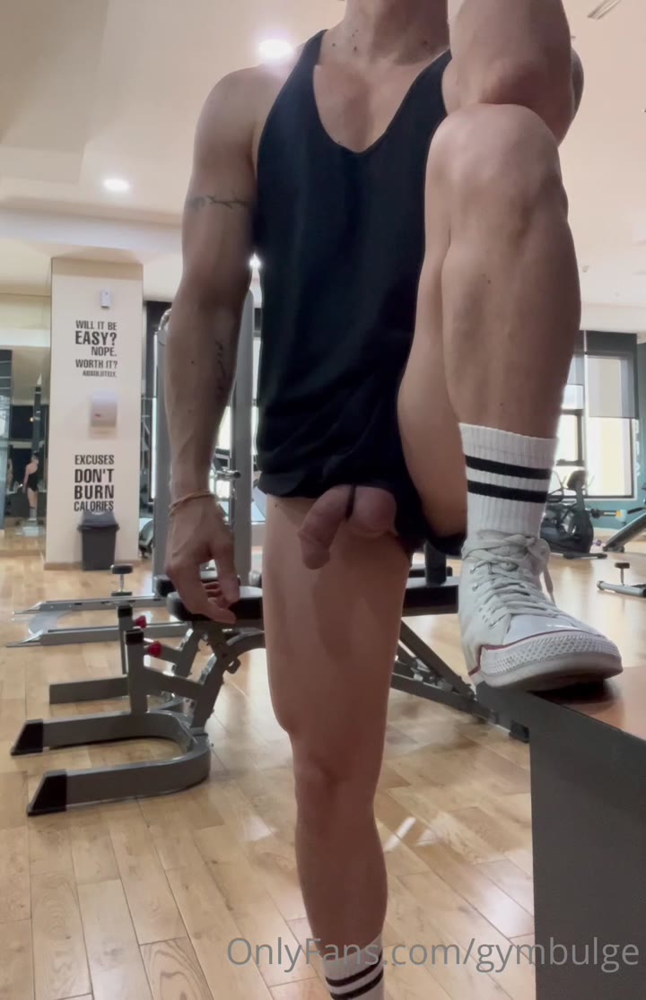 263 sexy hunk Wiccan gymbulge gym.bulge OnlyFans porn
