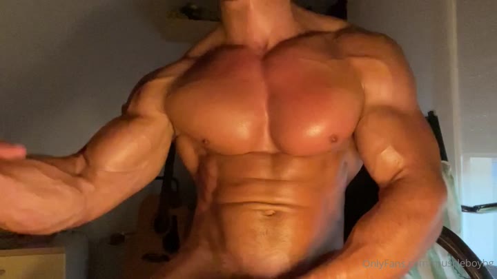 268 MuscleBoyBG Onlyfans LEAKED