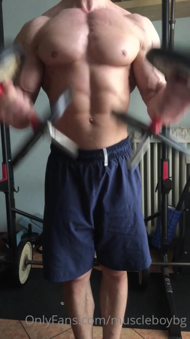 284 MuscleBoyBG Onlyfans LEAKED