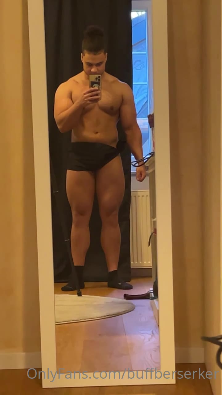 286 Hottie latino Pedro buffberserker buff_weeb OnlyFans Porn