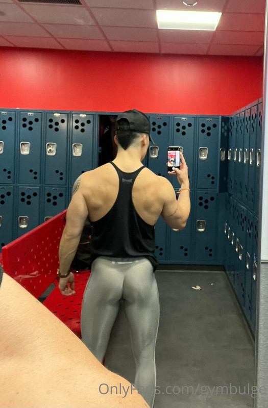 293 Beefy hunk Wiccan gymbulge gym.bulge OnlyFans porn