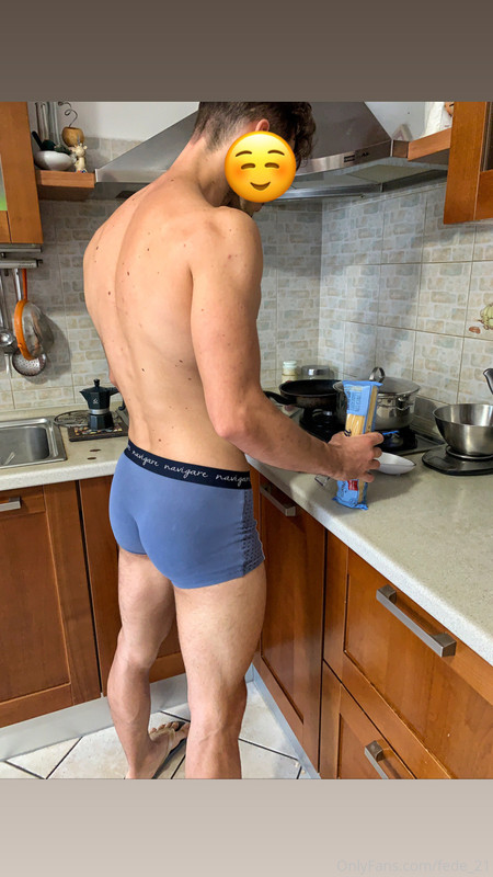 301 Italian muscle hunk Federico fede_21 onlyfans wank off porn
