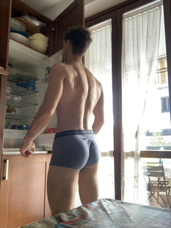 336 Italian muscle hunk Federico fede_21 onlyfans wank off porn