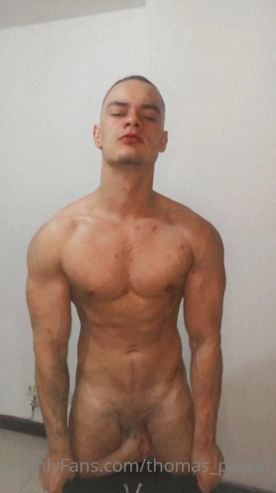 34 Muscle hunk Thomas Parker thomas_parker OnlyFans porn