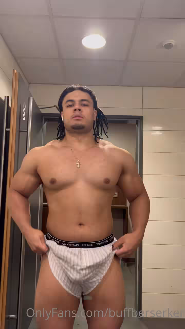 348 Hottie latino Pedro buffberserker buff_weeb OnlyFans Porn