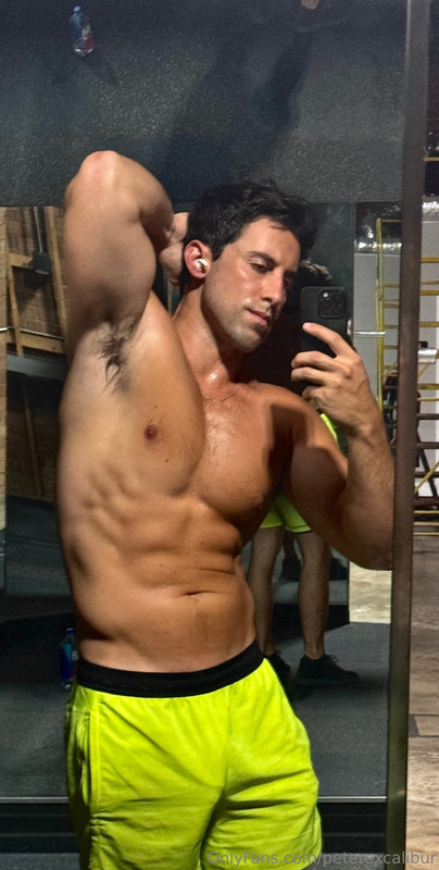 35 Bisexual Bodybuilder Peter Excalibur peterexcalibur Onlyfans leaked