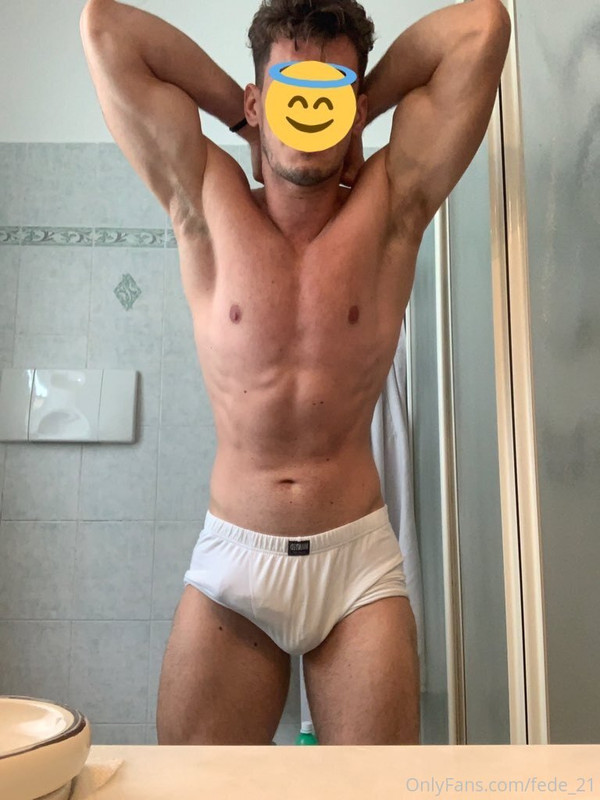 366 Italian muscle hunk Federico fede_21 onlyfans wank off porn