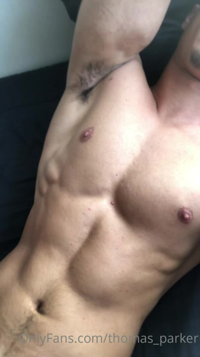 37 Muscle hunk Thomas Parker thomas_parker OnlyFans porn
