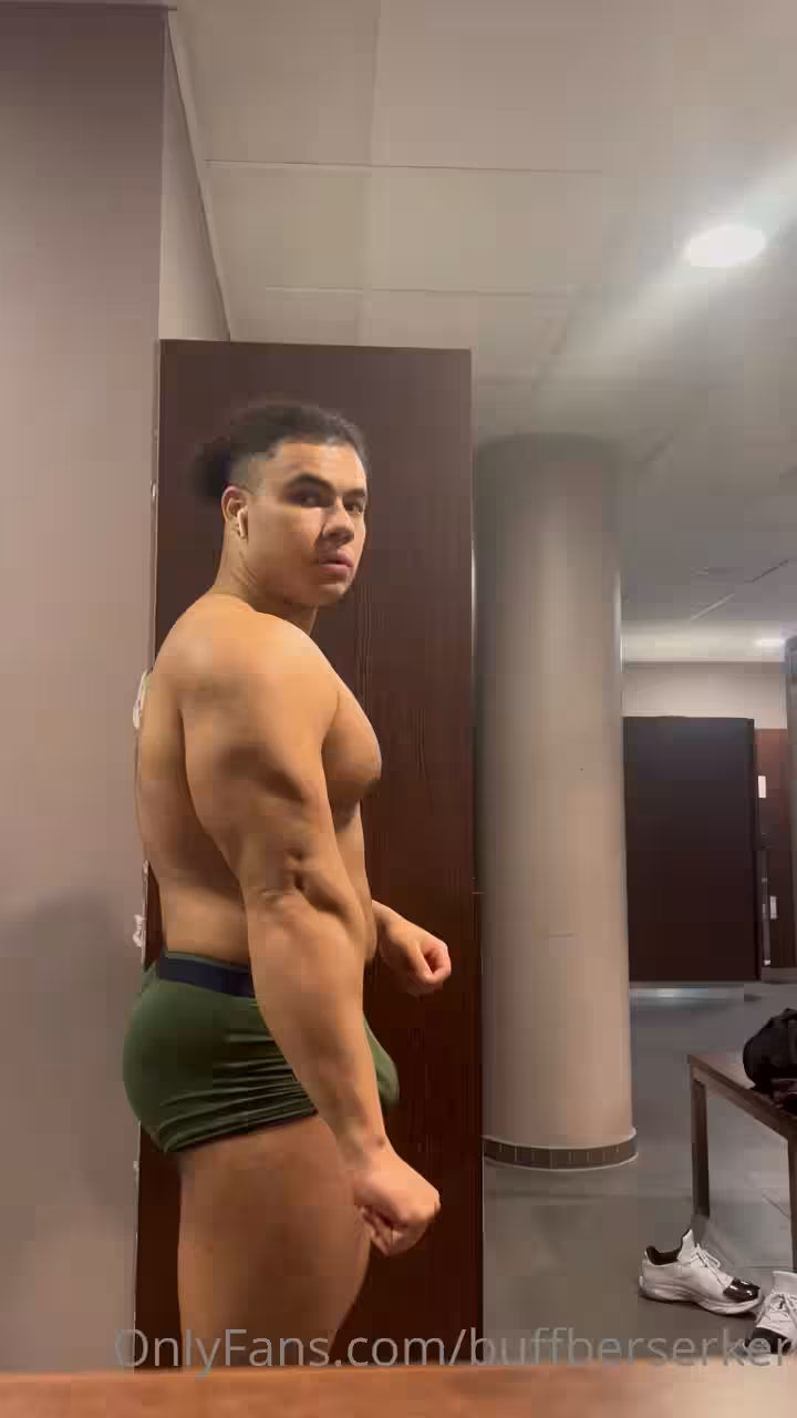 372 Hottie latino Pedro buffberserker buff_weeb OnlyFans Porn