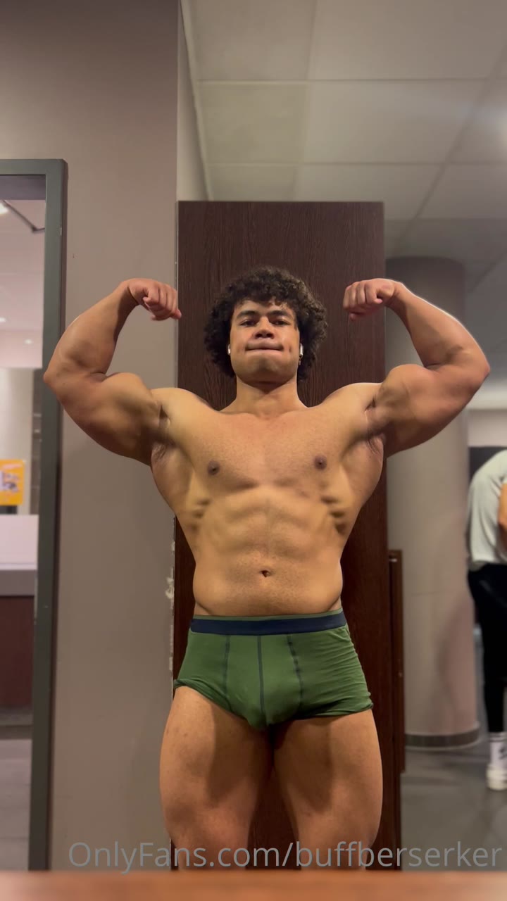 377 Hottie latino Pedro buffberserker buff_weeb OnlyFans Porn