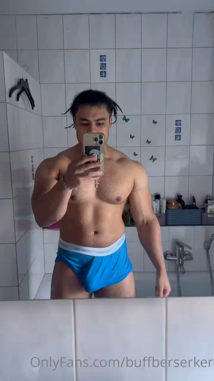 378 Hottie latino Pedro buffberserker buff_weeb OnlyFans Porn