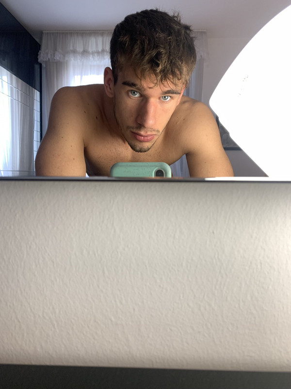 386 Italian muscle hunk Federico fede_21 onlyfans wank off porn