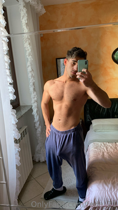 39 Italian muscle hunk Federico fede_21 onlyfans wank off porn