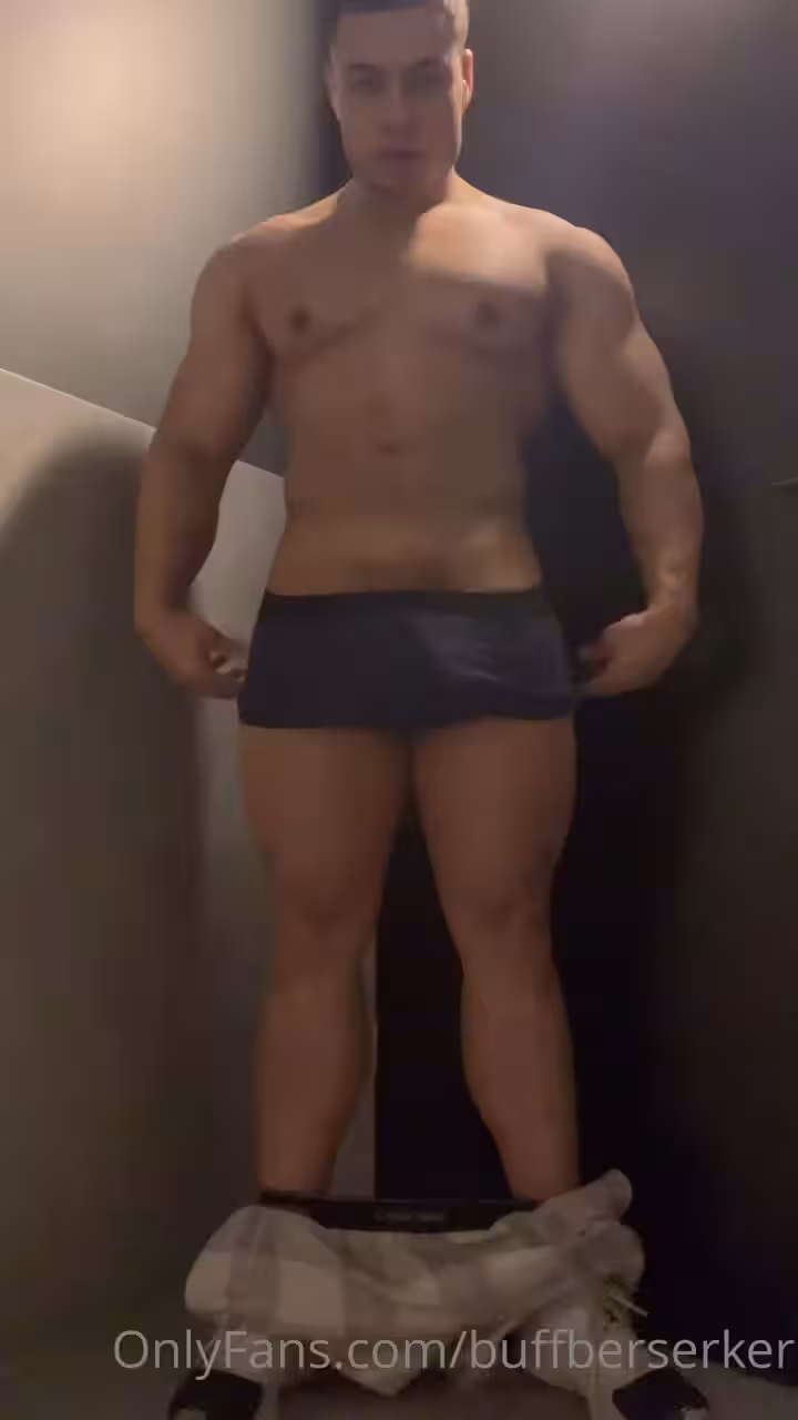 392 Hottie latino Pedro buffberserker buff_weeb OnlyFans Porn