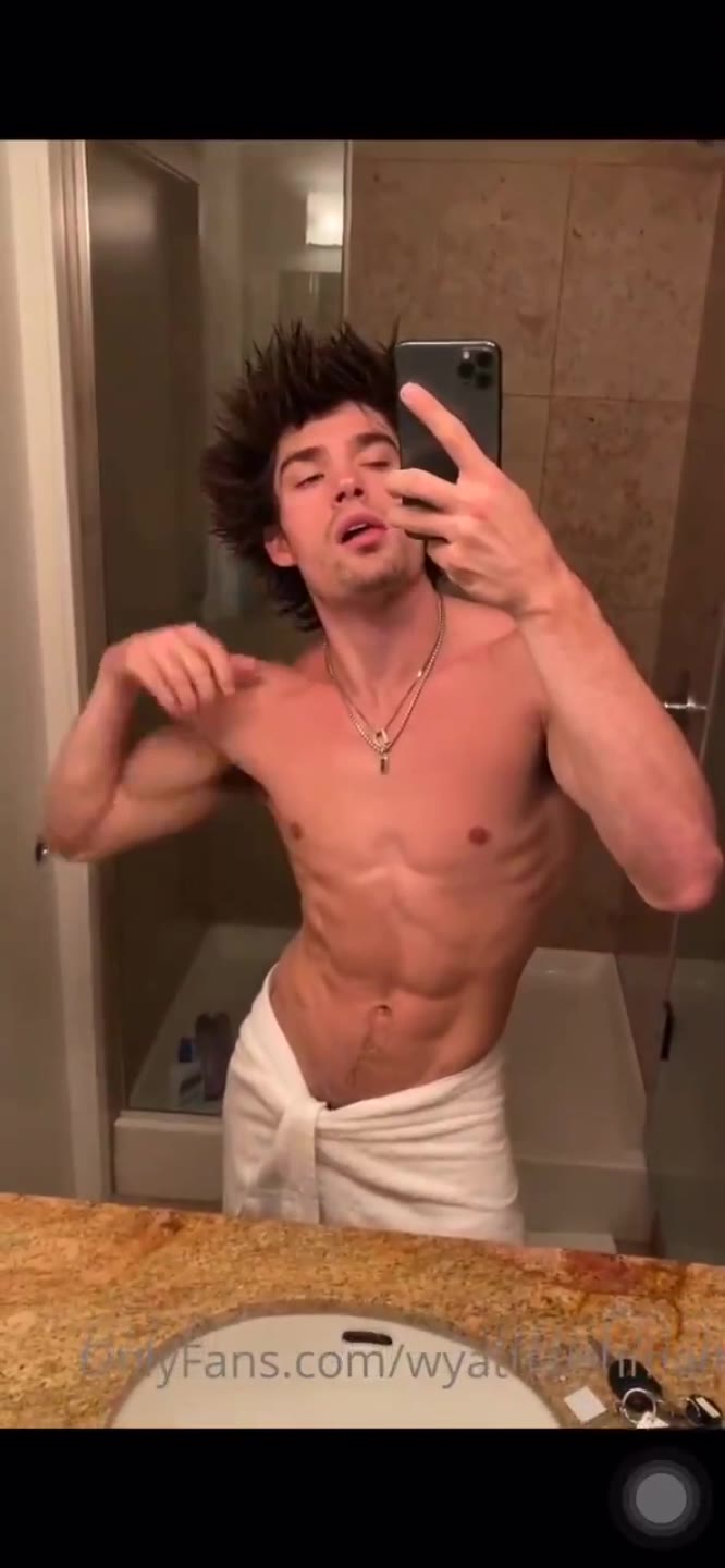 396 Fitness Model Wyatt Cushman  wyattcushman OnlyFans leaked