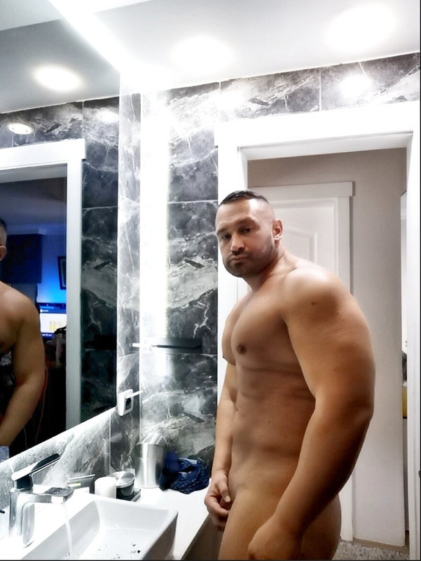 4 Serbian daddy Vladimir Ivanović   vladimir_35 onlyfans leaked