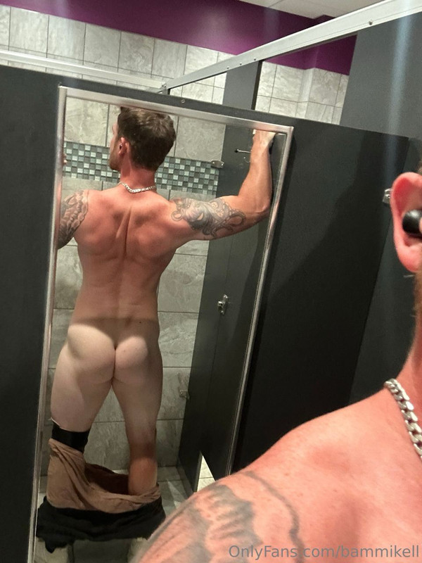 4 Sexy hunk Bam Mikell bammikell OnlyFans porn