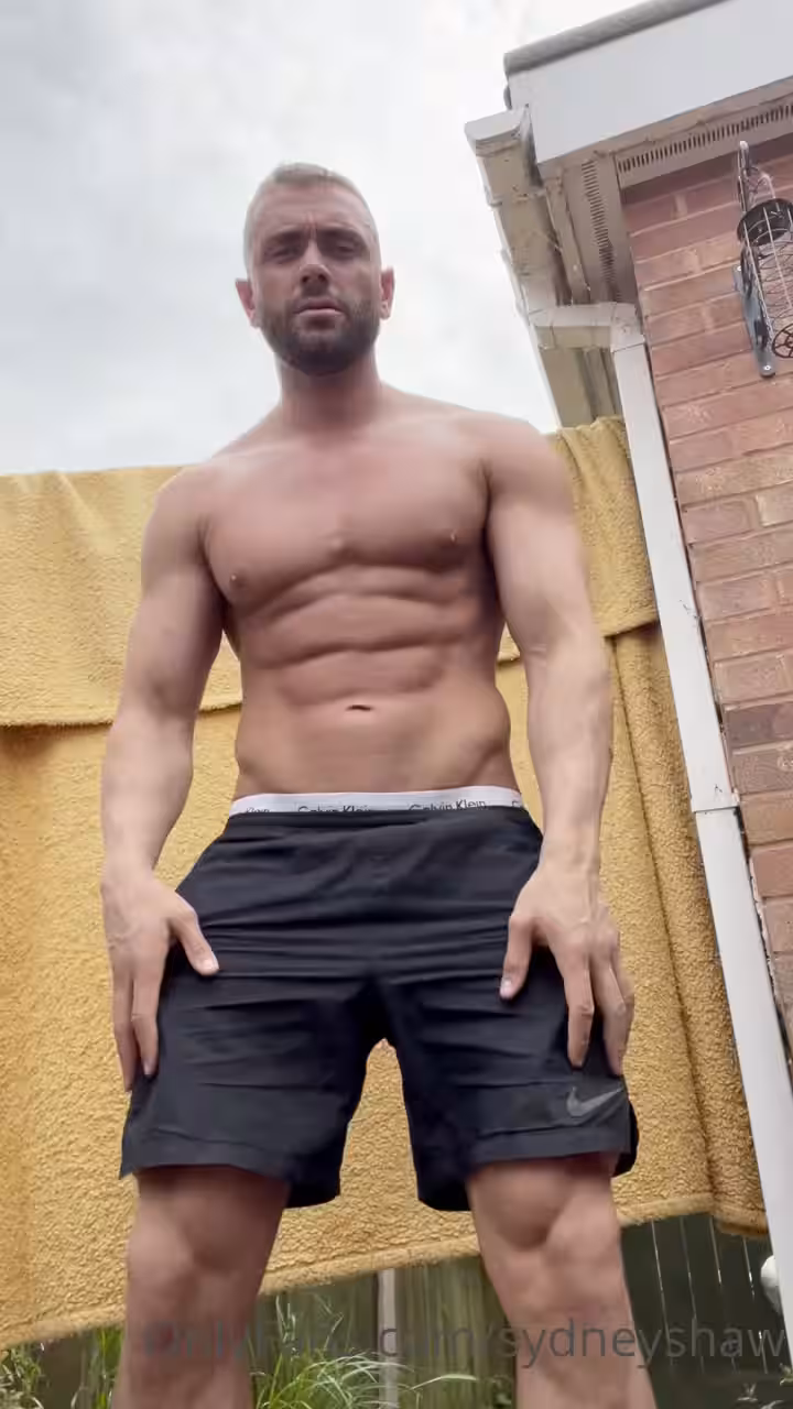 411 Gorgeous hunk Vinny sydneyshaw anal toys onlyfans