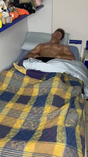 416 Italian muscle hunk Federico fede_21 onlyfans wank off porn