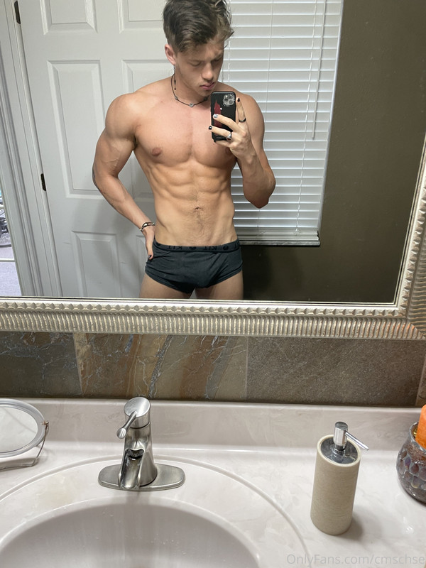 424 GAY MUSCLE FAGGOT CUMSLUT WHORE Chase Stobbe cmschse Onlyfans porn LEAKED