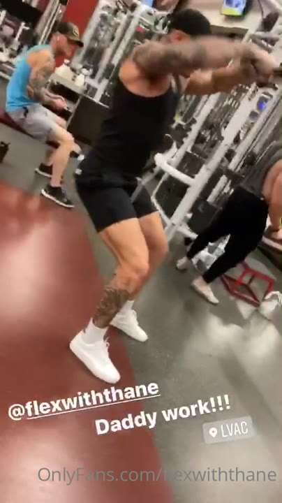 43 Tattooed muscle boxer Thane Wadams flexwiththane Onlyfans porn leaked