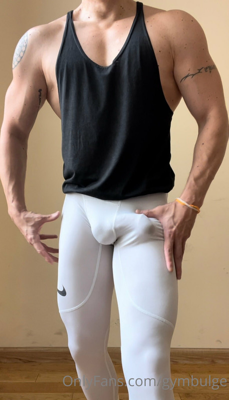 439 Beefy hunk Wiccan gymbulge gym.bulge OnlyFans porn