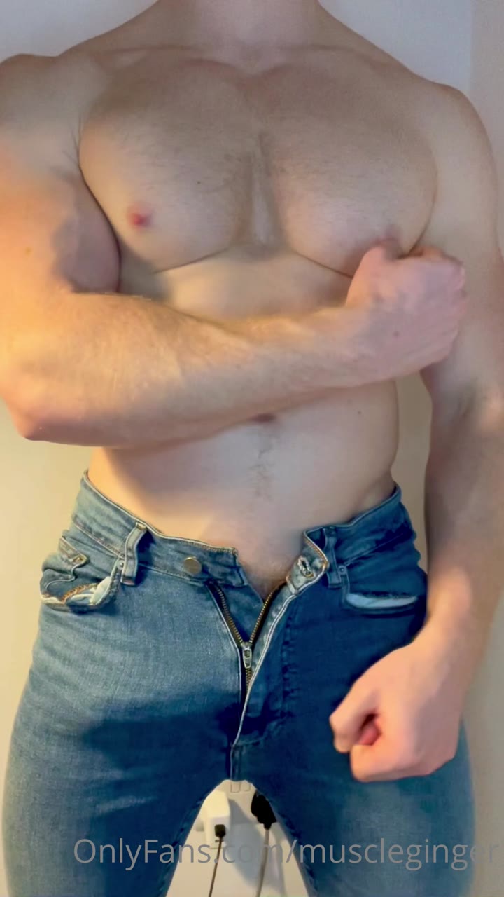 506 hung ginger bodybuilder David muscleginger onlyfans leaked