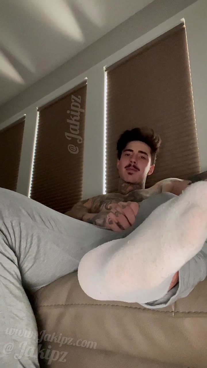 523  humongous cock tiktoker  Jakipz Jake Andrich Onlyfans