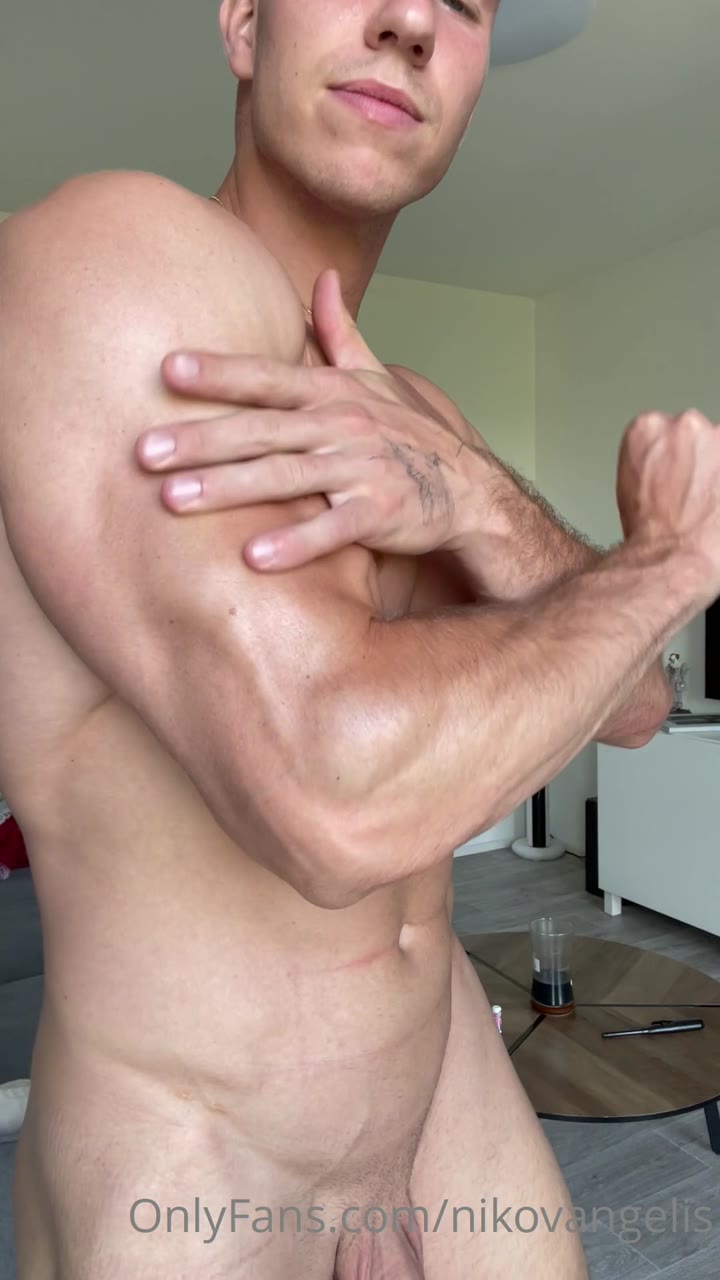 534 Czech gay pornstar Niko Vangelis nikovangelis onlyfans porn