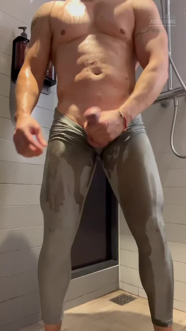 548 Beefy hunk Wiccan gymbulge gym.bulge OnlyFans porn