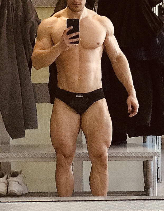 6 MuscleBoyBG Onlyfans LEAKED