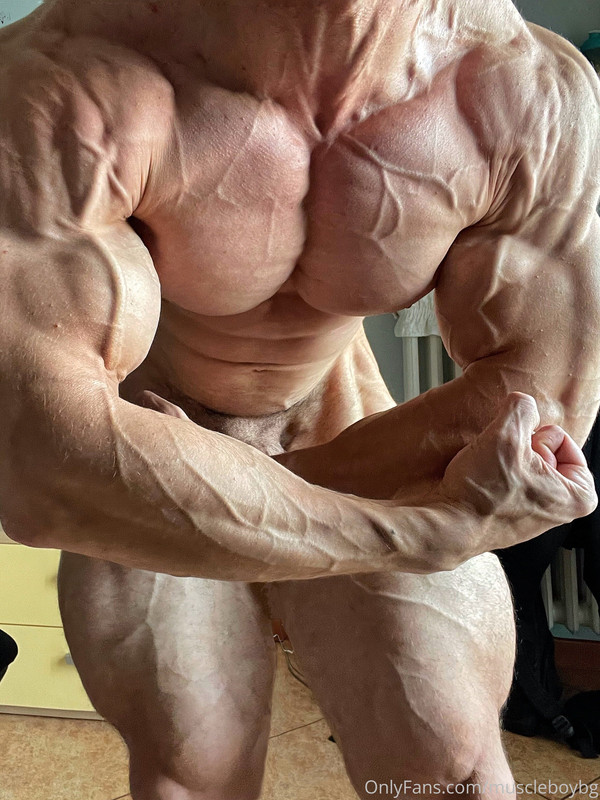 60 MuscleBoyBG Onlyfans LEAKED