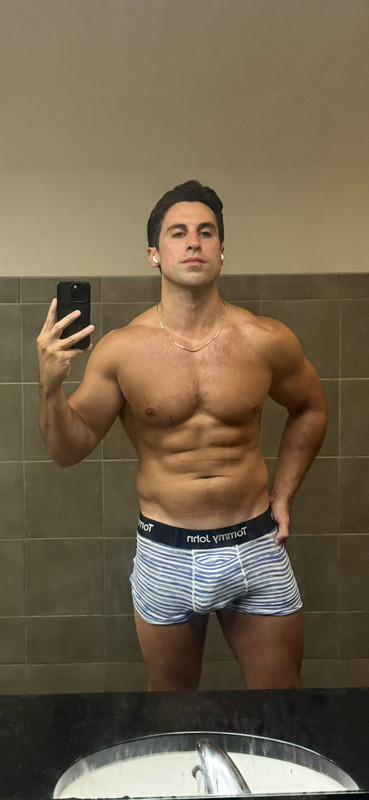 72 Bisexual Bodybuilder Peter Excalibur peterexcalibur Onlyfans leaked