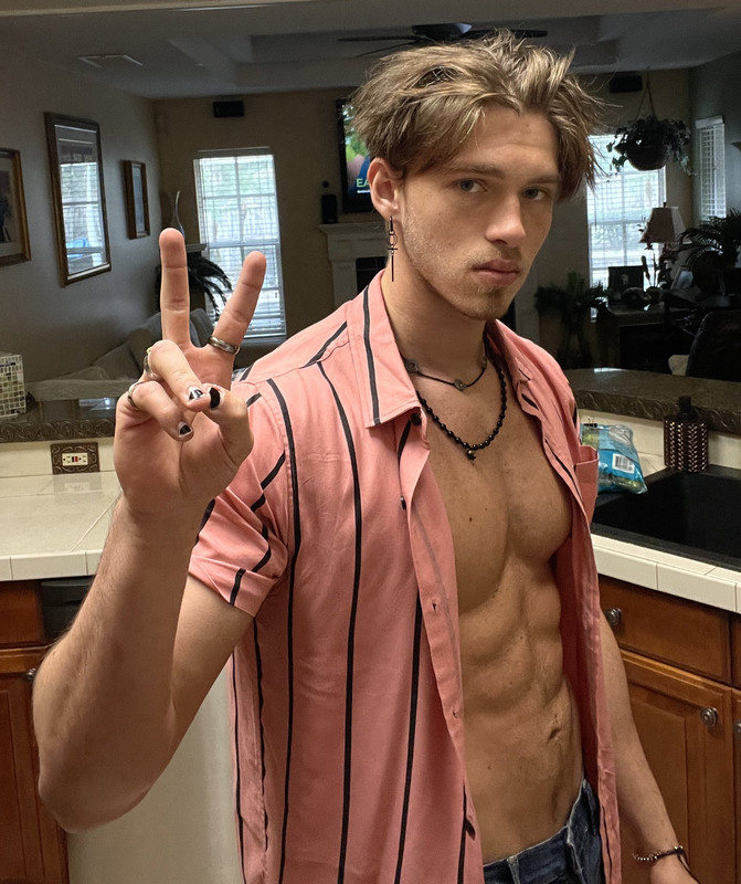 78 GAY MUSCLE FAGGOT CUMSLUT WHORE Chase Stobbe cmschse Onlyfans porn LEAKED
