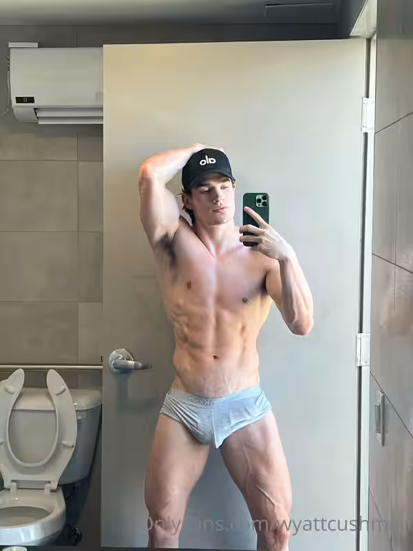 79 Fitness Model Wyatt Cushman wyattcushman OnlyFans leaked